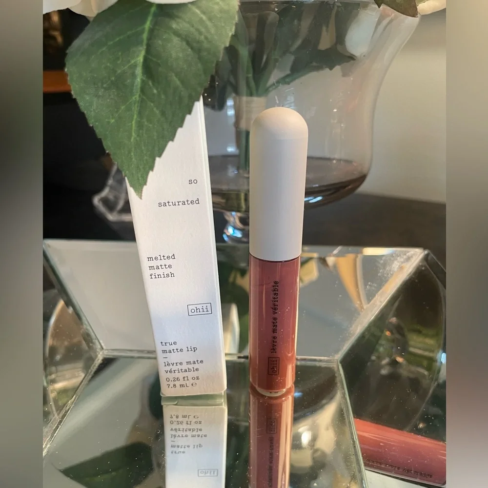 ✨🆕✨💄URBAN OUTFITTERS “ohii”True Matte Lipstick - ICON - .26 oz